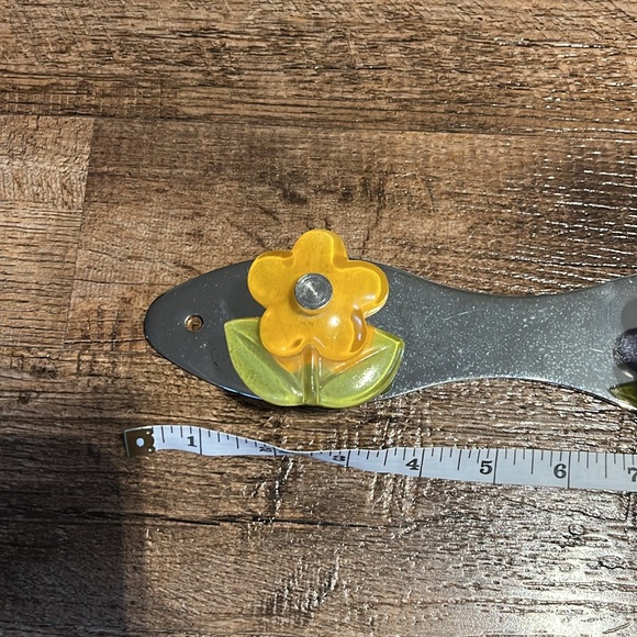 EUC Wall Mounted Coat Hook - Picture 2 of 4